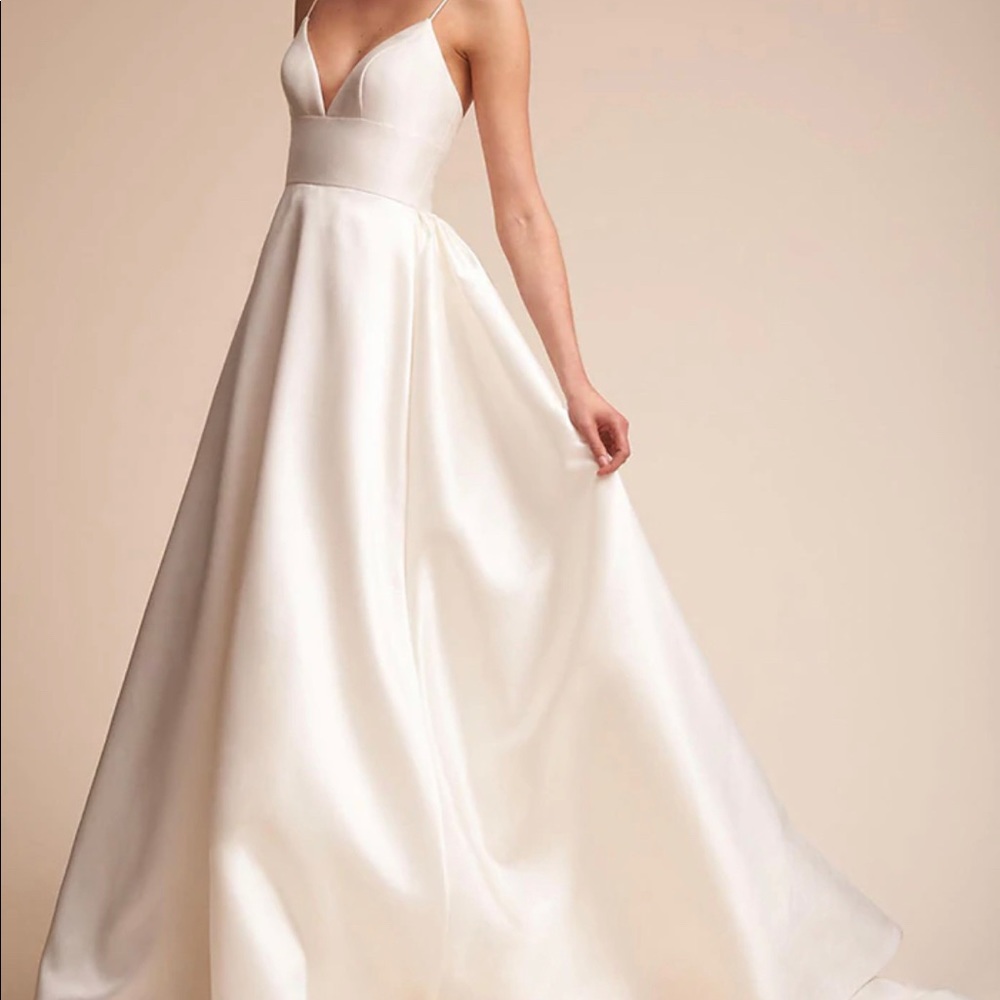 Silk white Dress - NEW